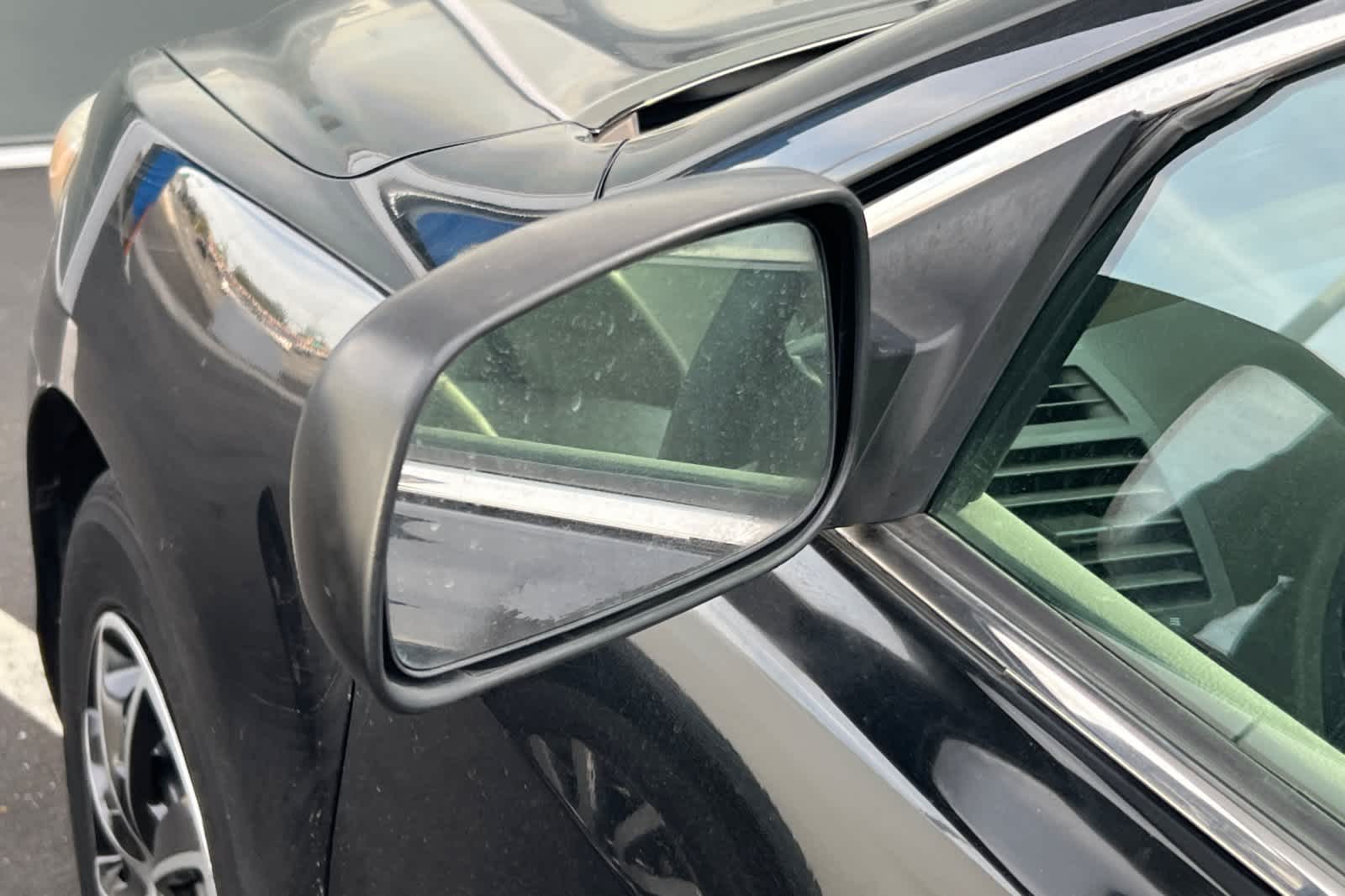 Thumbnail: 2011 Toyota Camry - 19