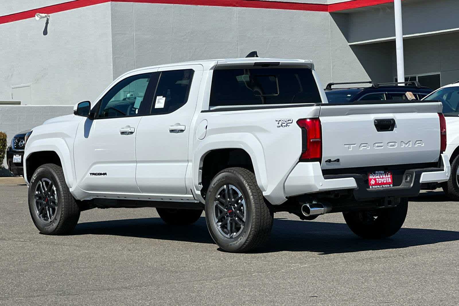 2024 Toyota Tacoma TRD Sport 6