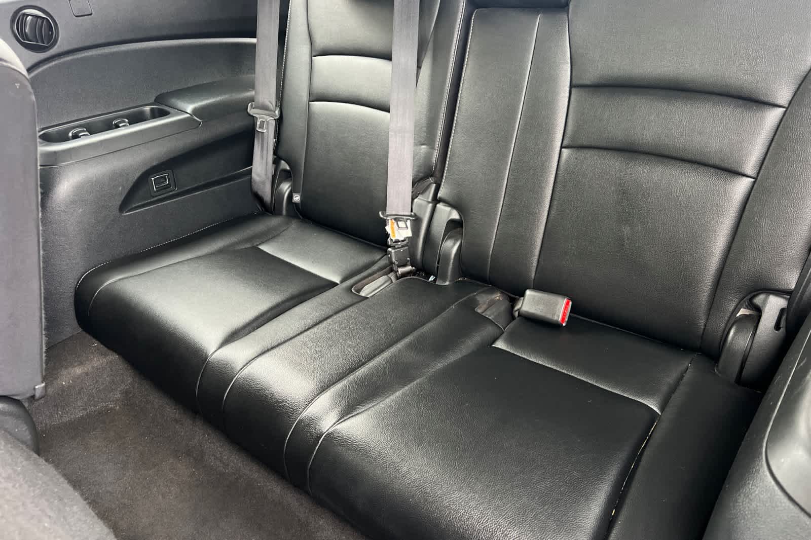 Thumbnail: 2016 Honda Pilot - 16