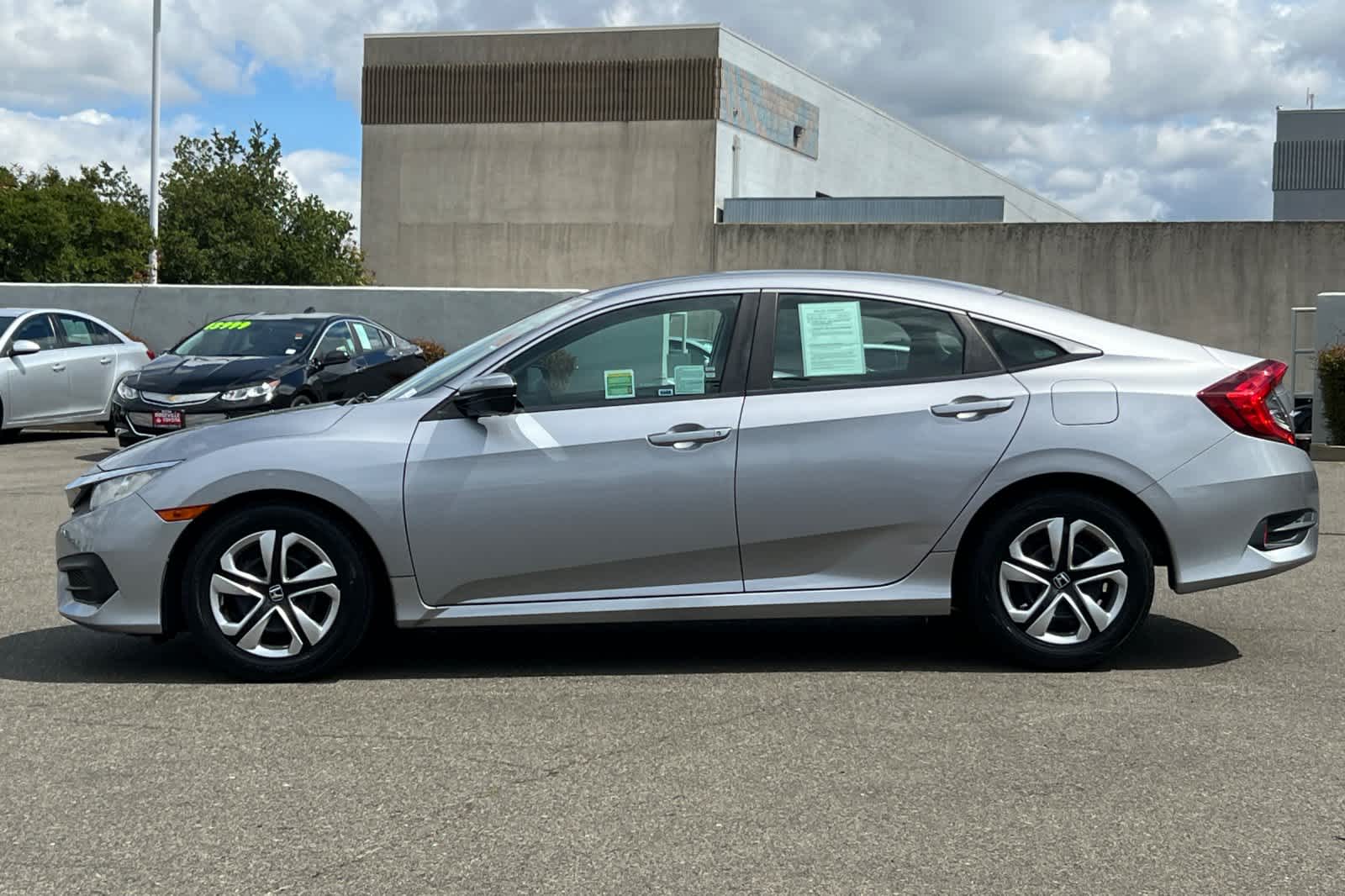 Thumbnail: 2016 Honda Civic - 8
