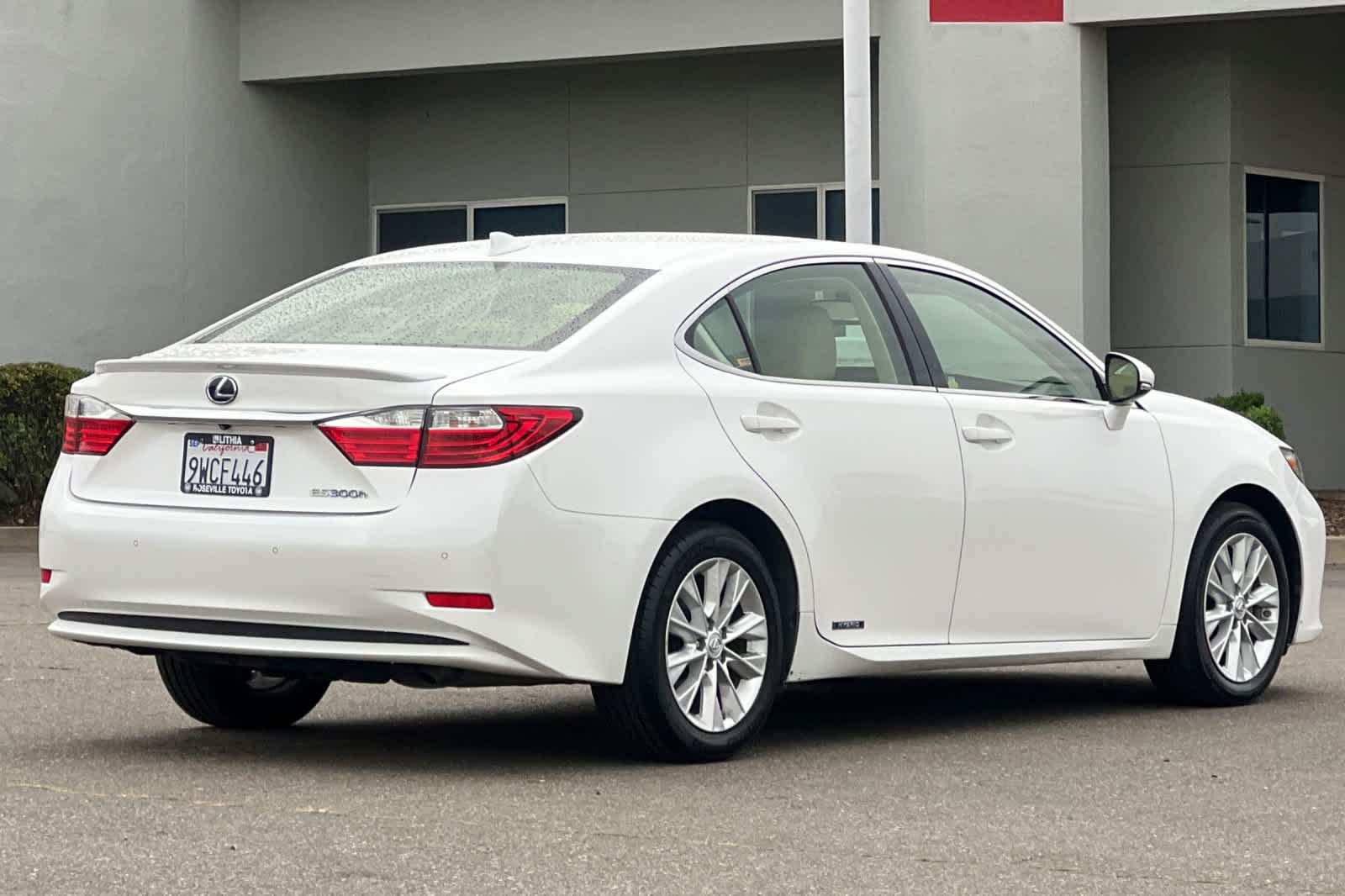 Thumbnail: 2015 Lexus ES - 2