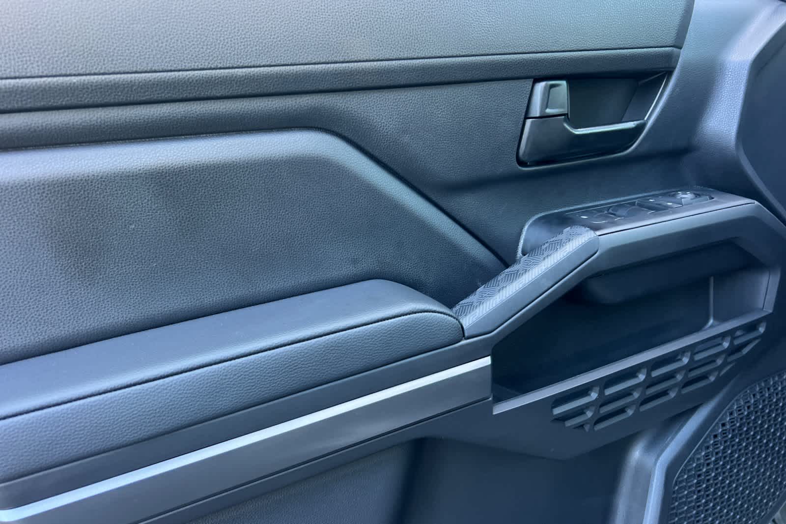 Thumbnail: 2025 Toyota Tacoma - 12