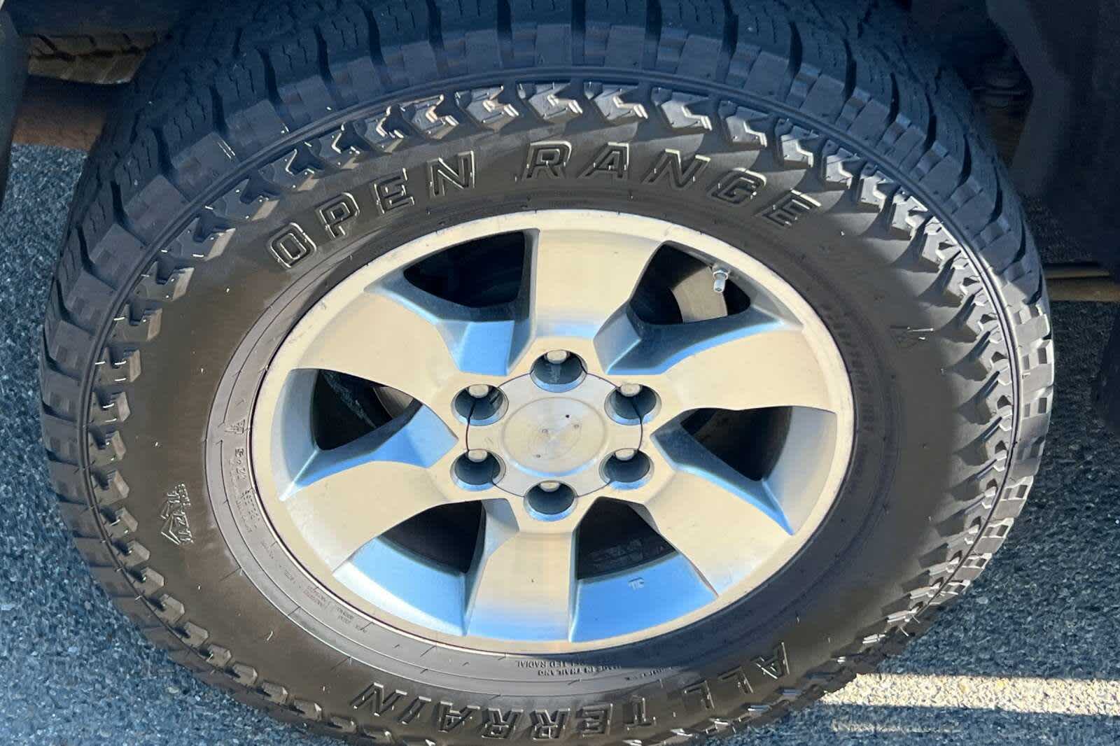 Thumbnail: 2012 Toyota 4Runner - 14