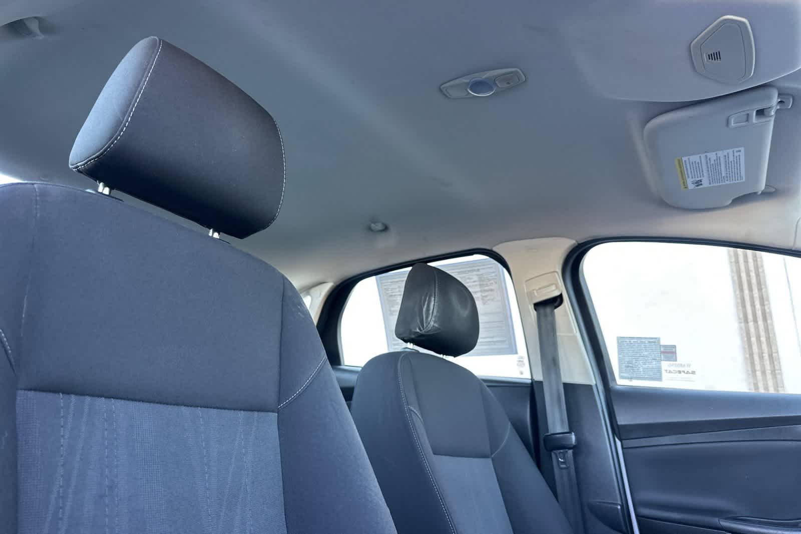 Thumbnail: 2015 Ford Focus - 17