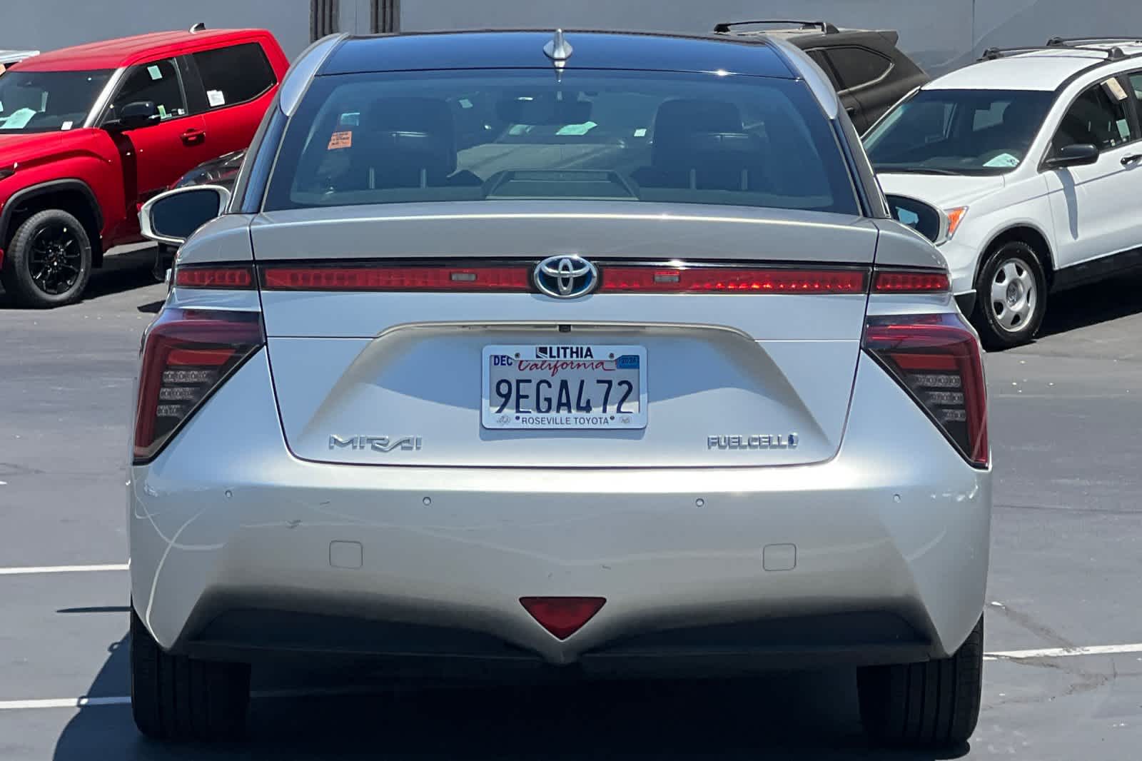 Thumbnail: 2017 Toyota Mirai - 8