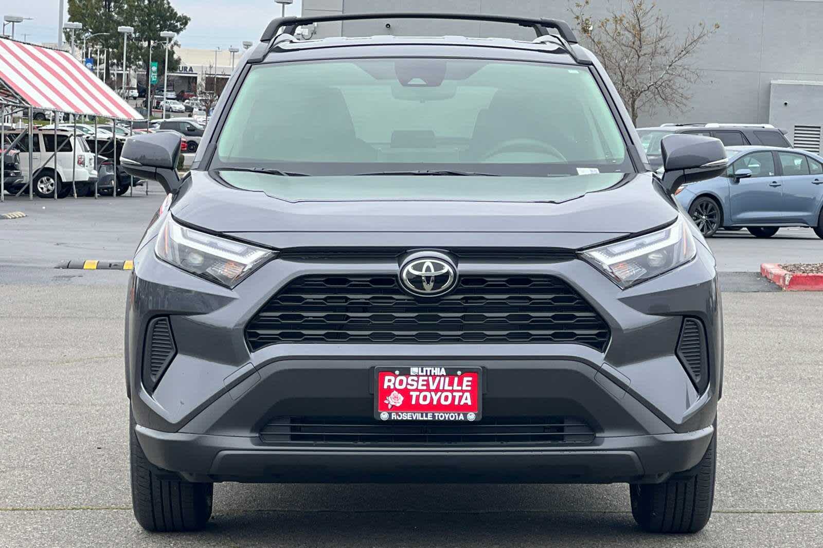 Thumbnail: 2025 Toyota RAV4 - 9