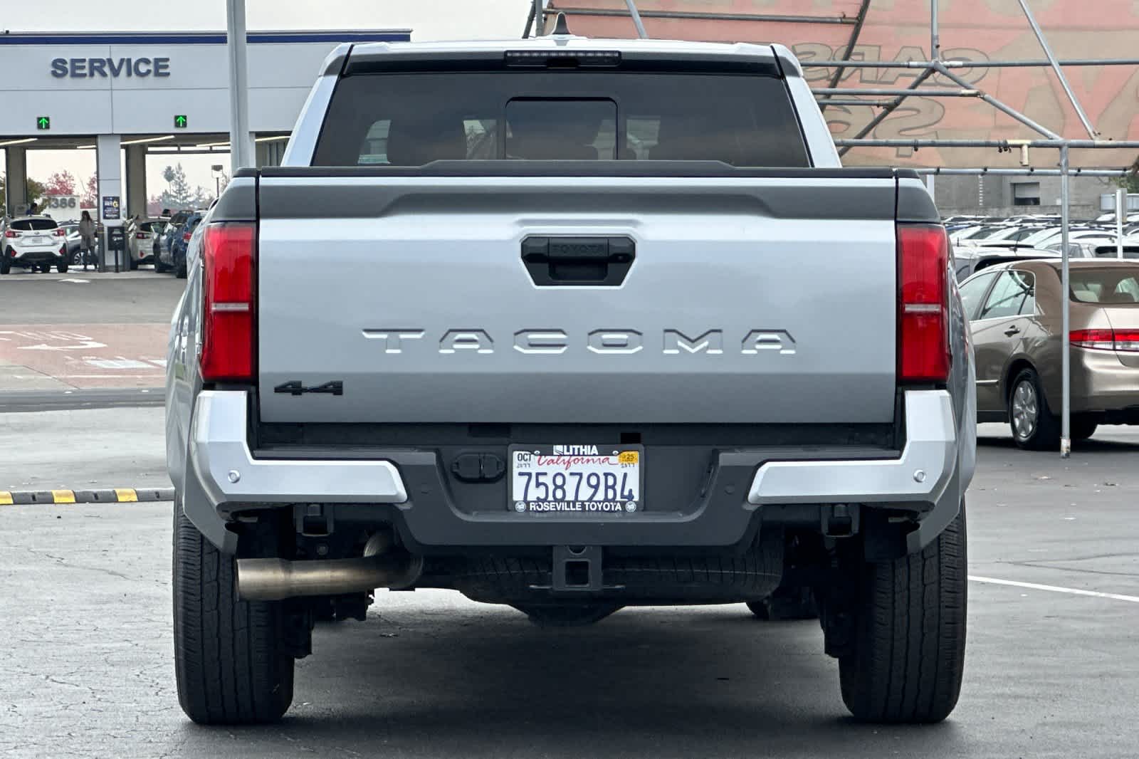 Thumbnail: 2024 Toyota Tacoma - 8