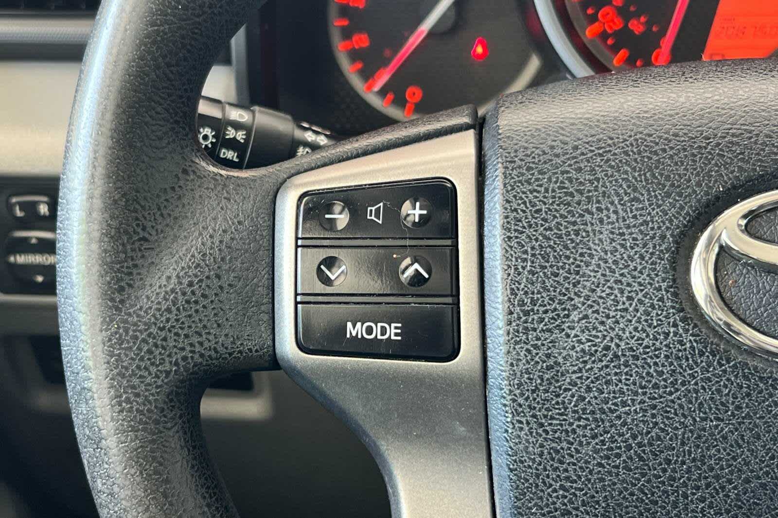 2011 Toyota 4Runner SR5 24