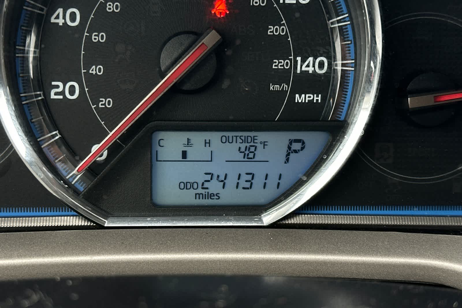 Thumbnail: 2013 Toyota RAV4 - 28