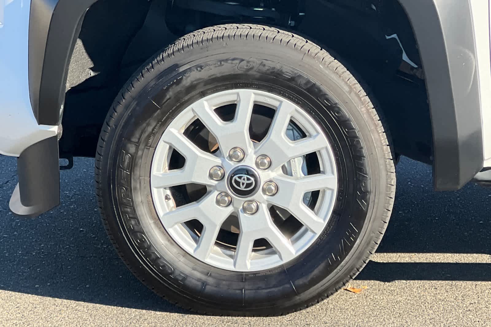 Thumbnail: 2024 Toyota Tacoma - 27