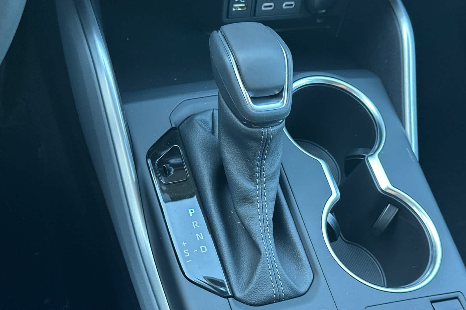 Thumbnail: 2026 Toyota Highlander - 24