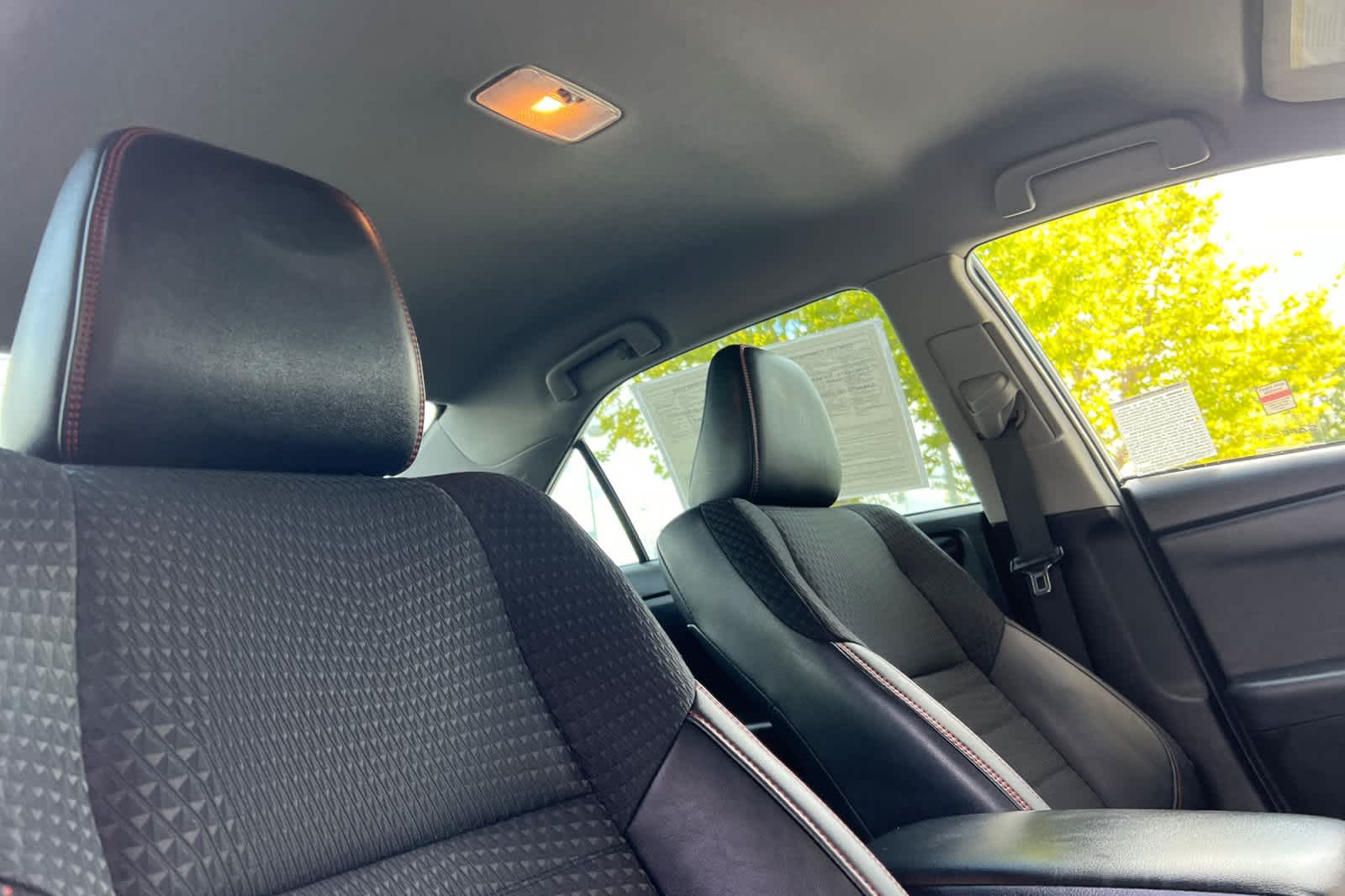 Thumbnail: 2015 Toyota Camry - 16