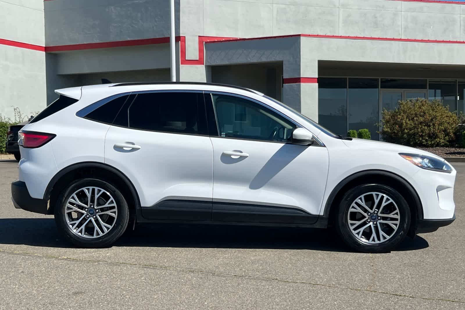 Thumbnail: 2020 Ford Escape - 5