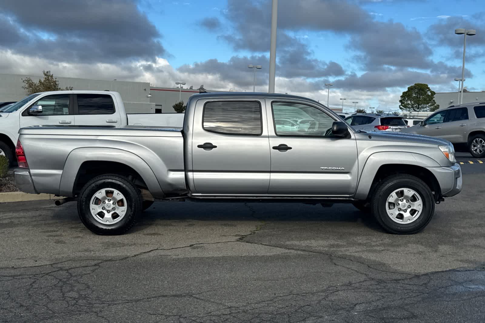 Thumbnail: 2014 Toyota Tacoma - 6