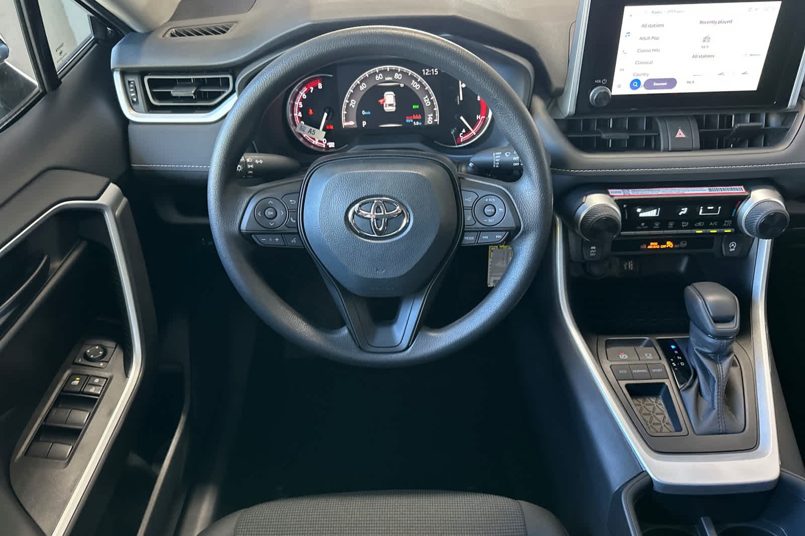 Thumbnail: 2025 Toyota RAV4 - 15