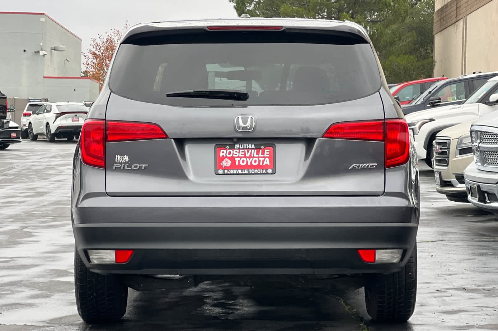 Thumbnail: 2016 Honda Pilot - 8