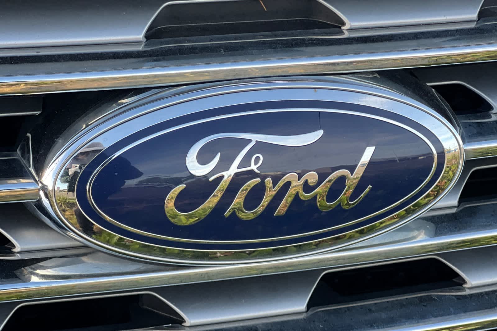 Thumbnail: 2022 Ford Edge - 13