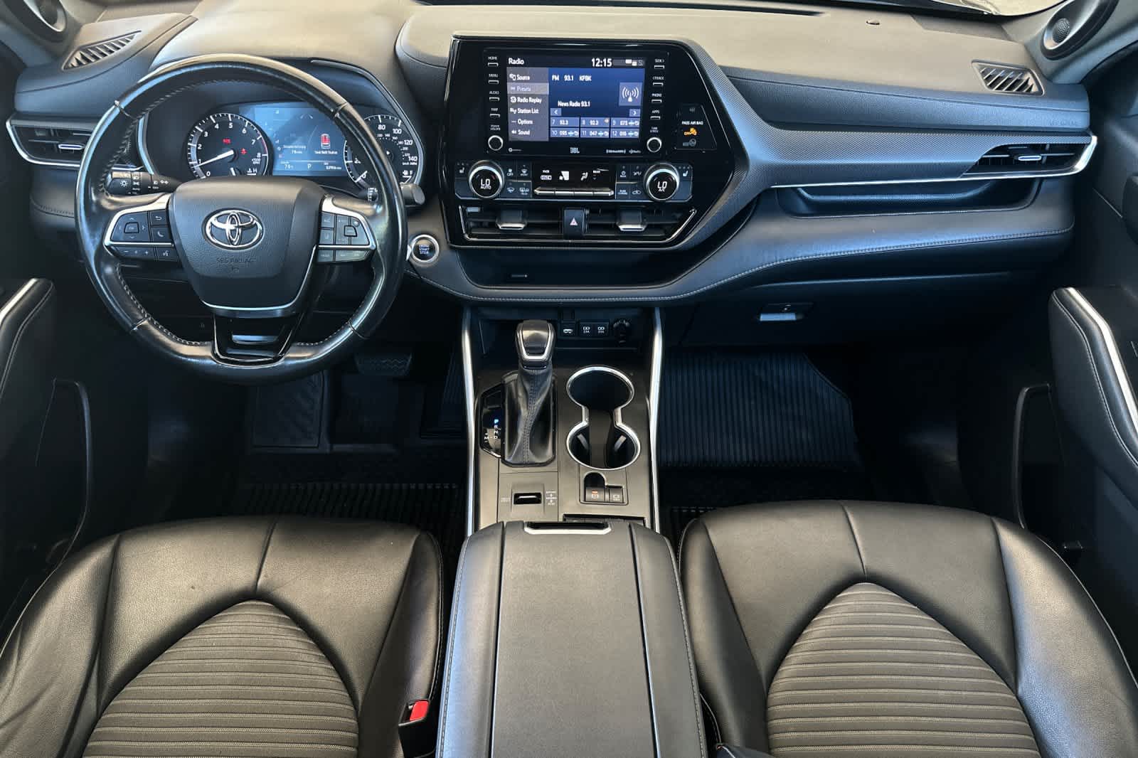 Thumbnail: 2021 Toyota Highlander - 3