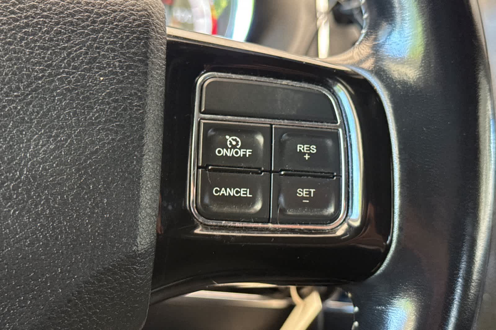 Thumbnail: 2019 Dodge Grand Caravan - 25