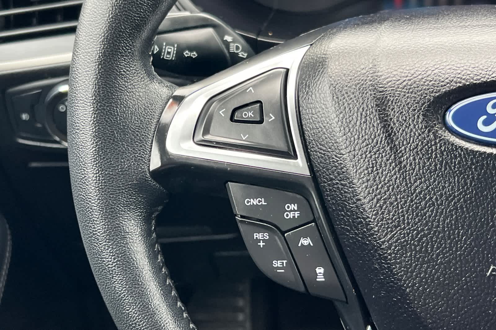 Thumbnail: 2022 Ford Edge - 27