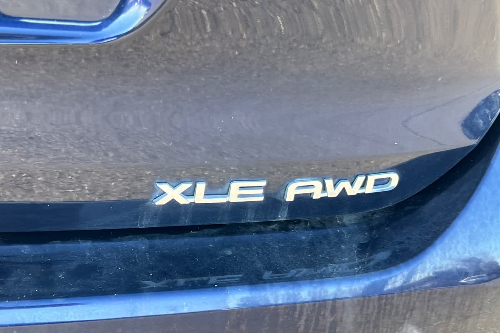 Thumbnail: 2022 Toyota Highlander - 7