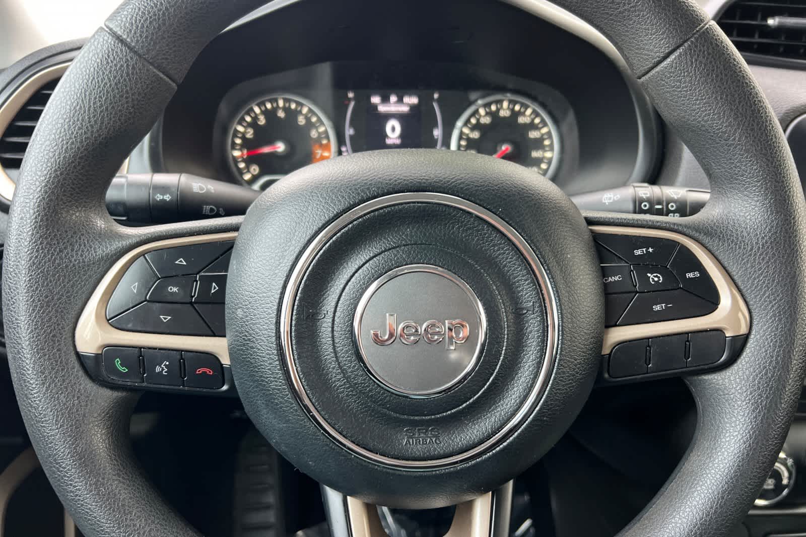 Thumbnail: 2017 Jeep Renegade - 24