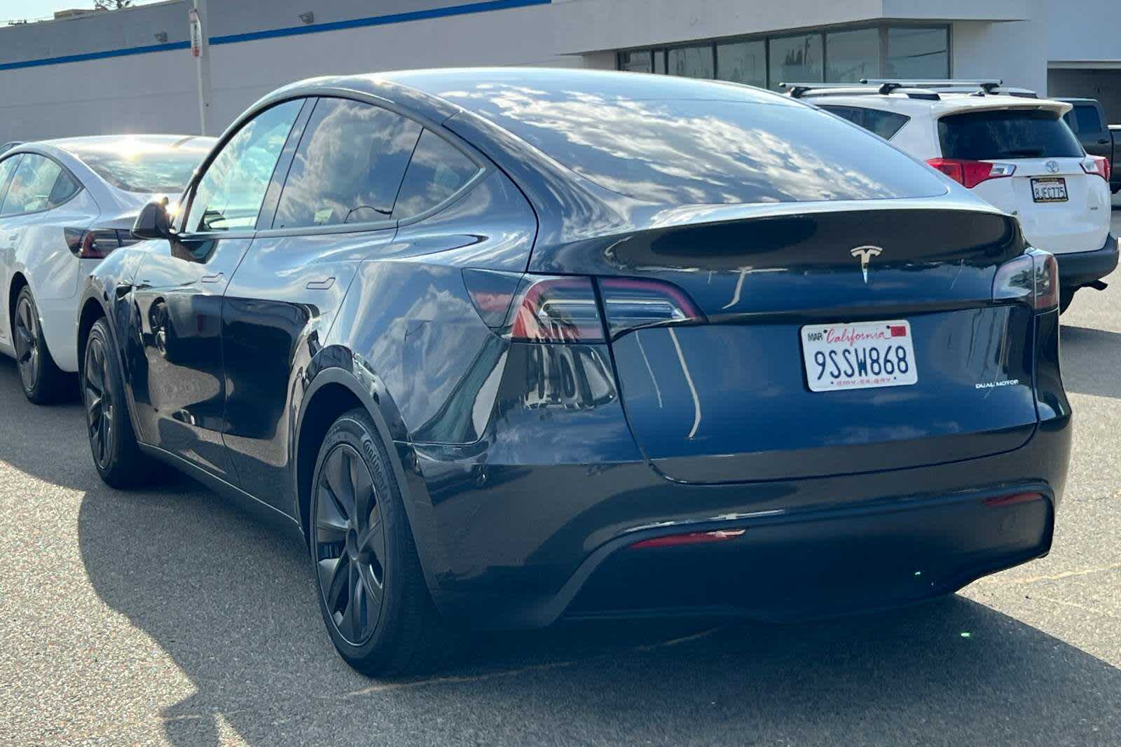 Thumbnail: 2025 Tesla Model Y - 4