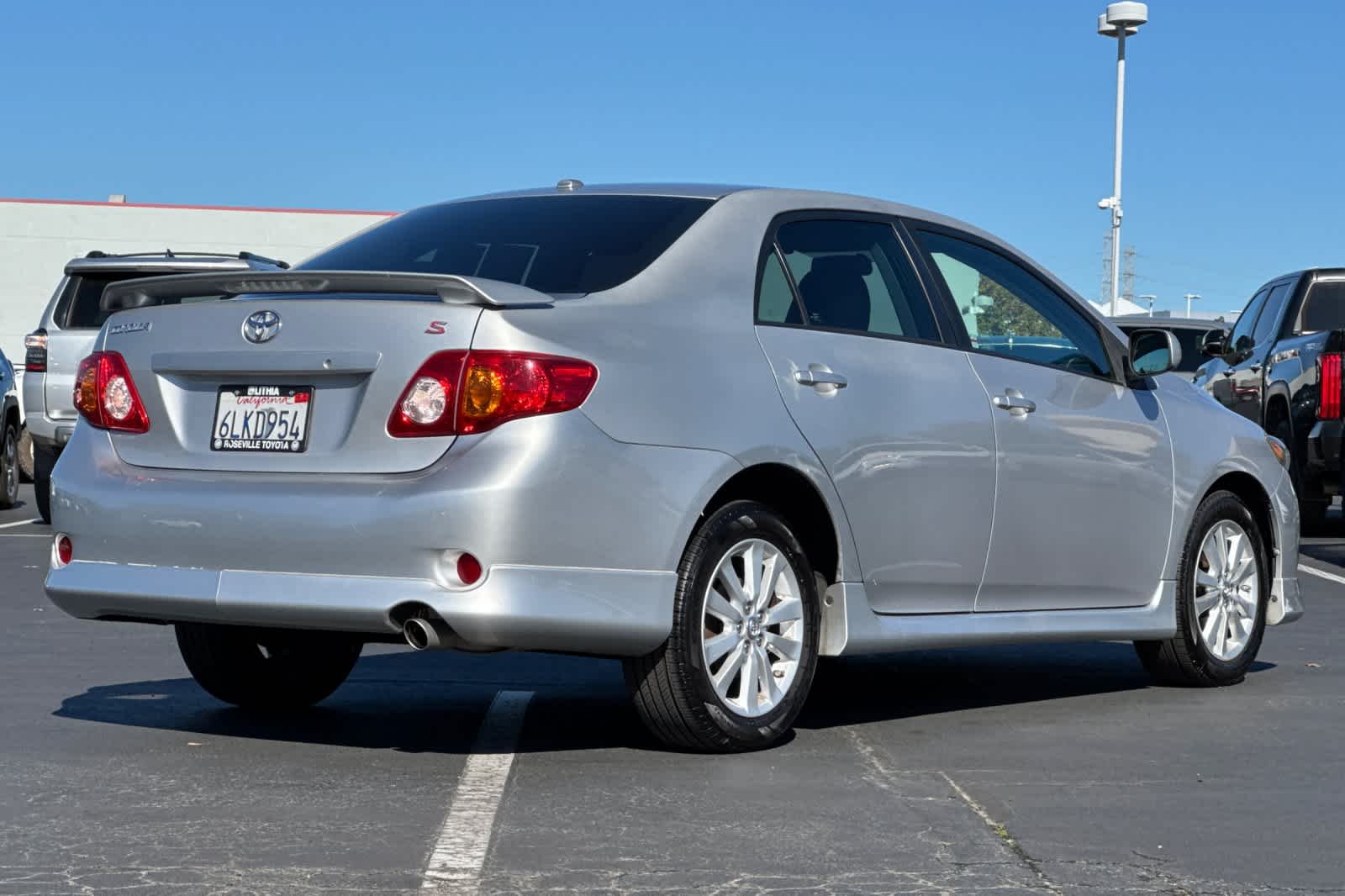 Thumbnail: 2010 Toyota Corolla - 2