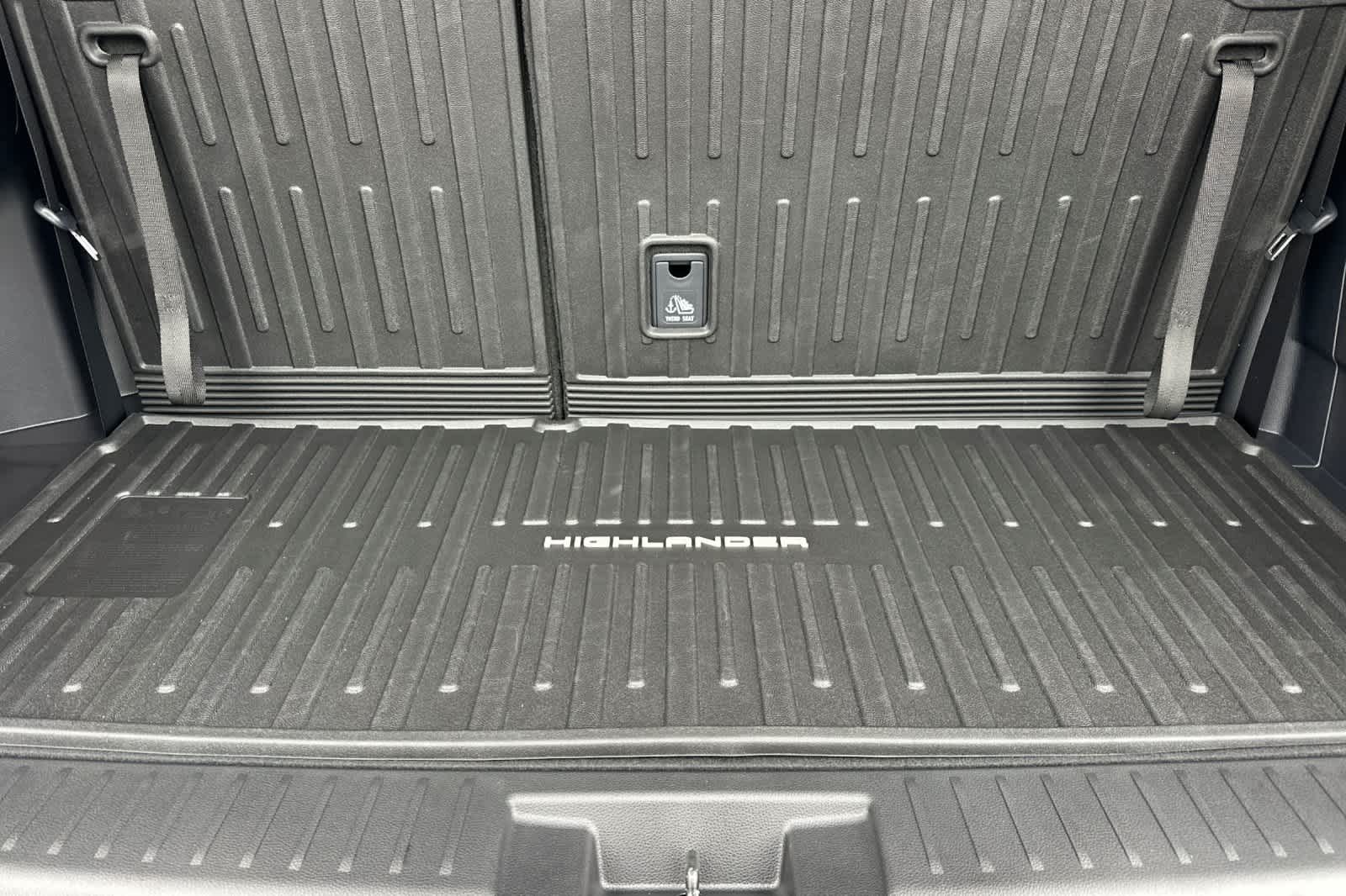 Thumbnail: 2026 Toyota Highlander - 17