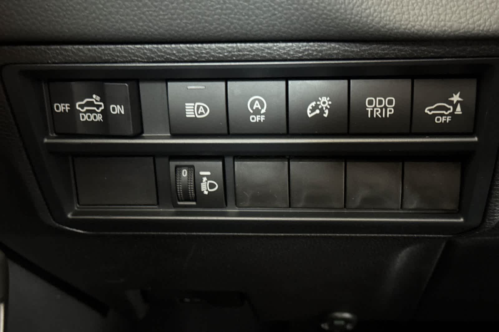 Thumbnail: 2026 Toyota Tundra - 28