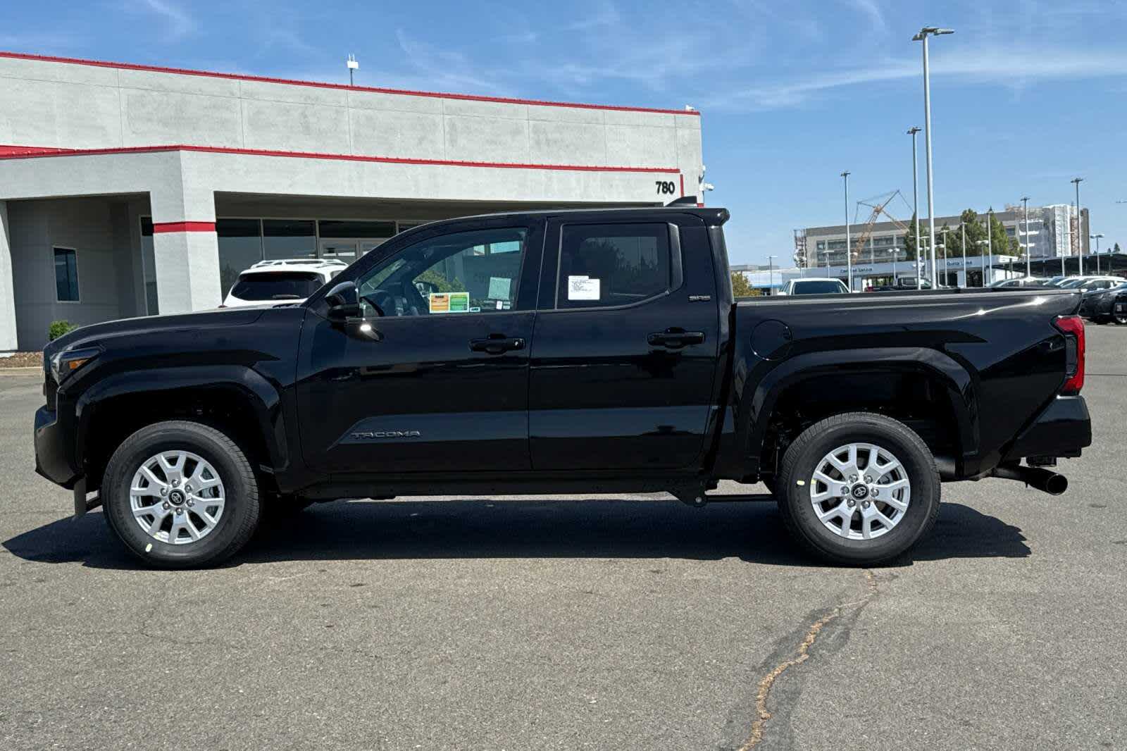 2025 Toyota Tacoma SR5 5