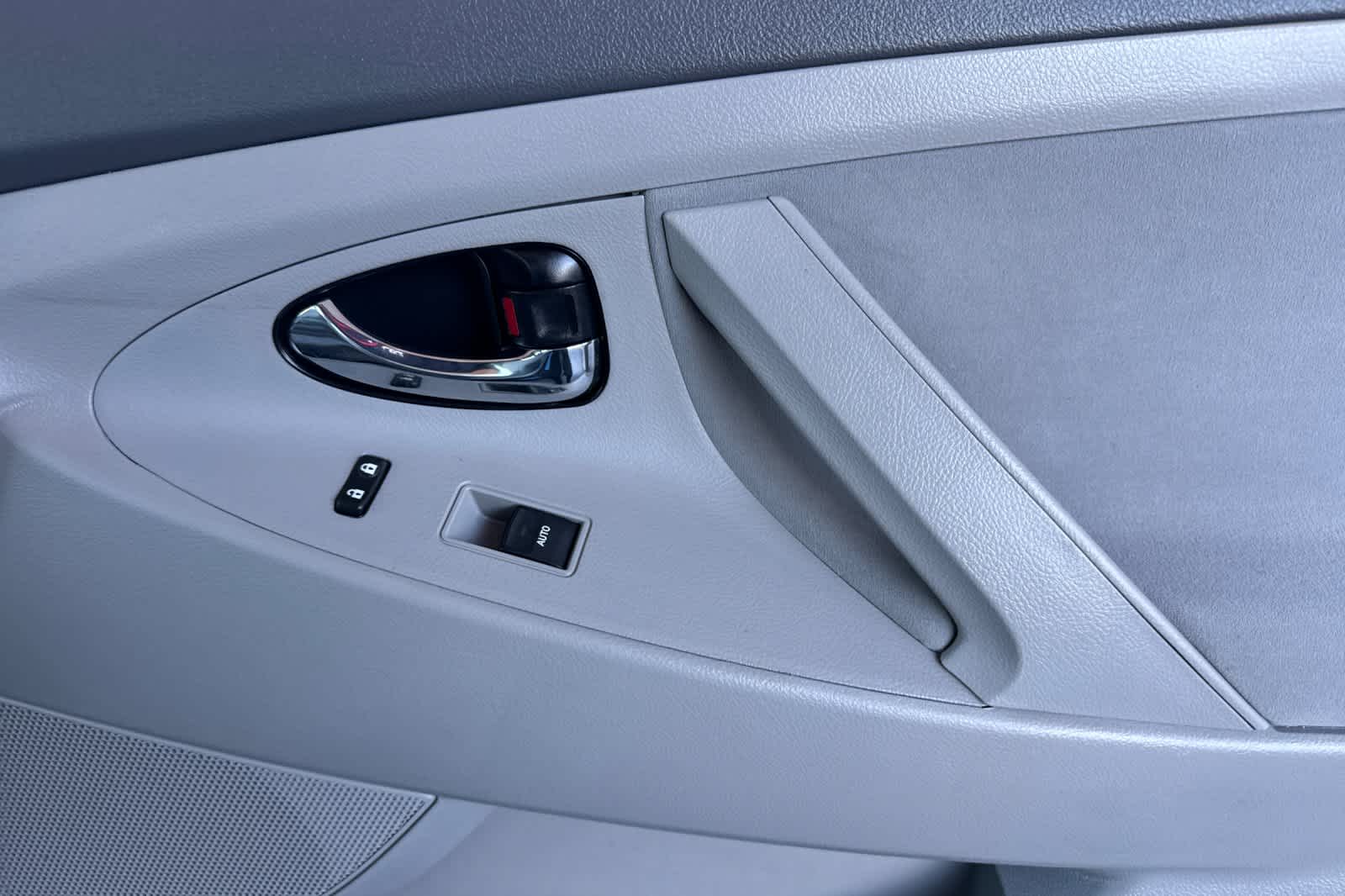 Thumbnail: 2011 Toyota Camry - 17