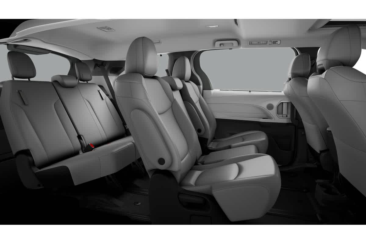 Thumbnail: 2026 Toyota Sienna - 21