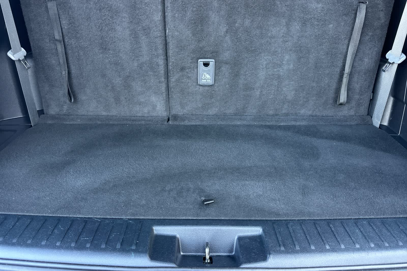 Thumbnail: 2023 Toyota Highlander - 17