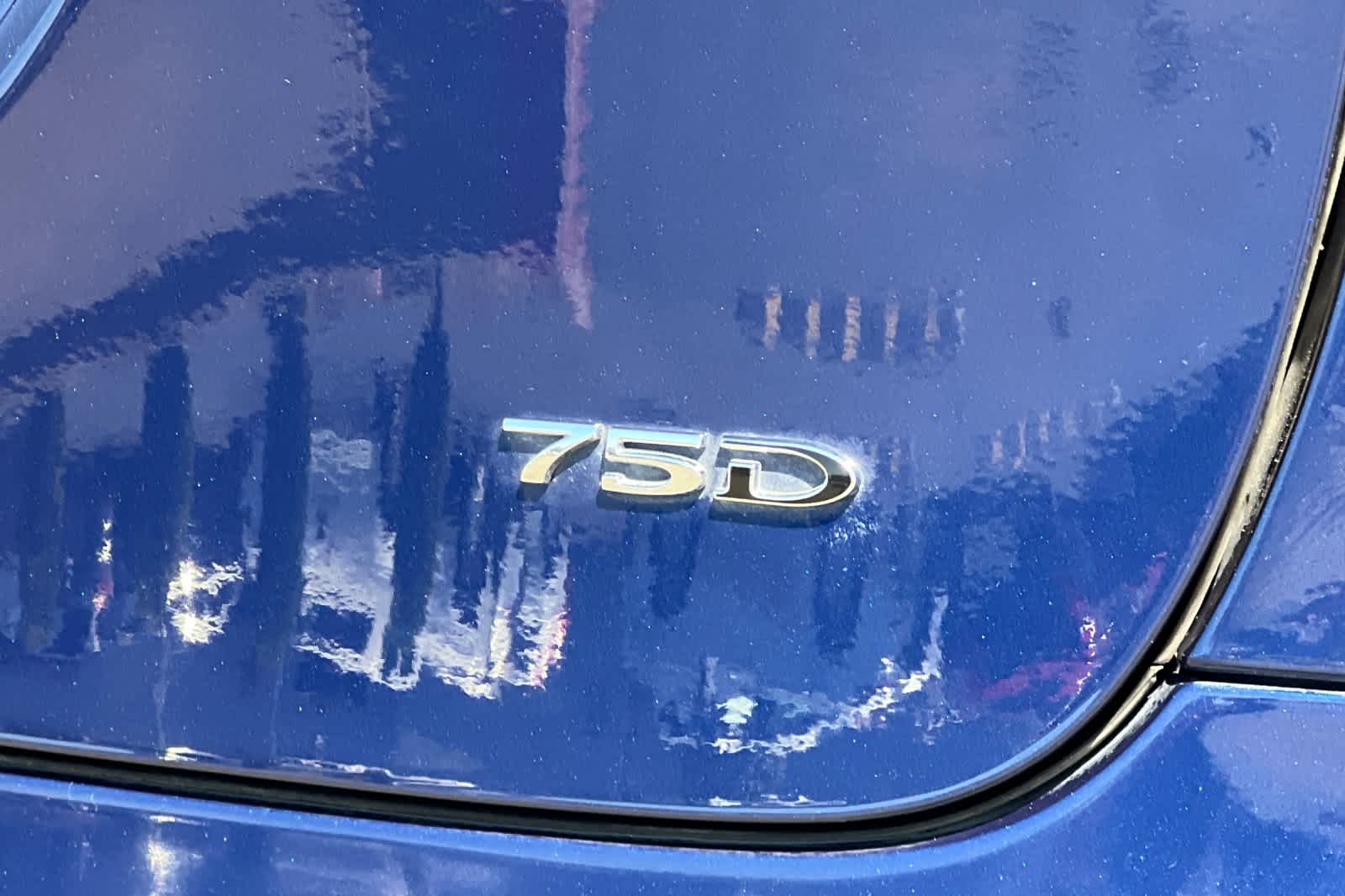 Thumbnail: 2017 Tesla Model X - 31