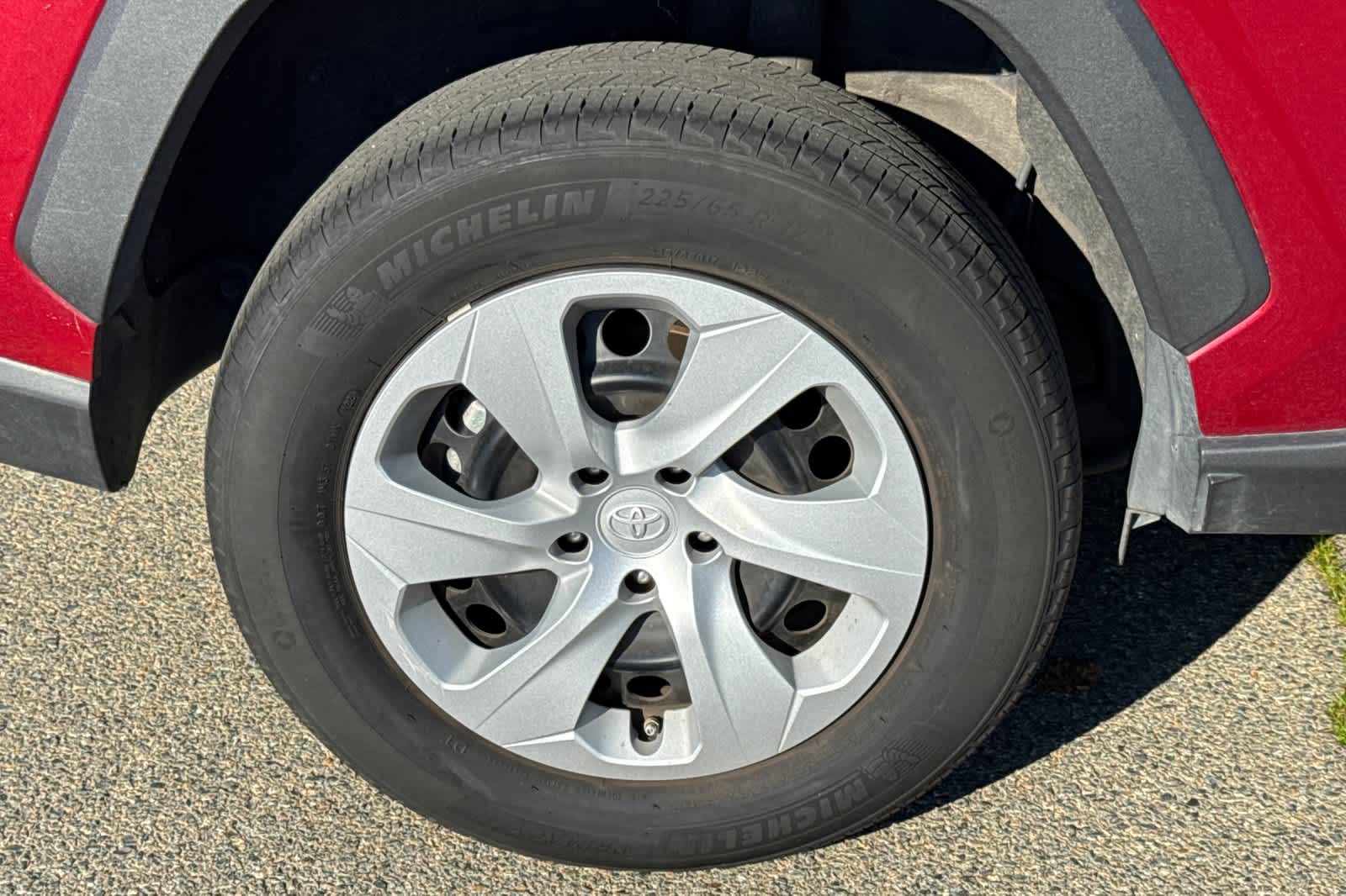 Thumbnail: 2024 Toyota RAV4 - 14