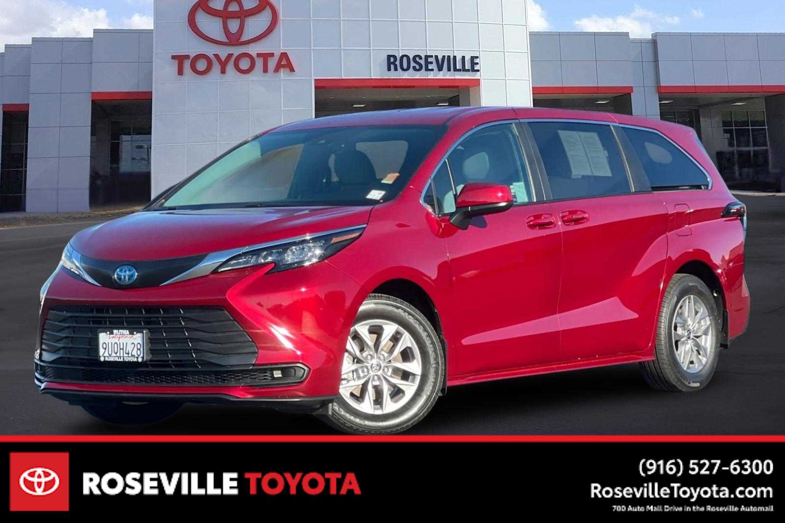 Thumbnail: 2025 Toyota Sienna - 1