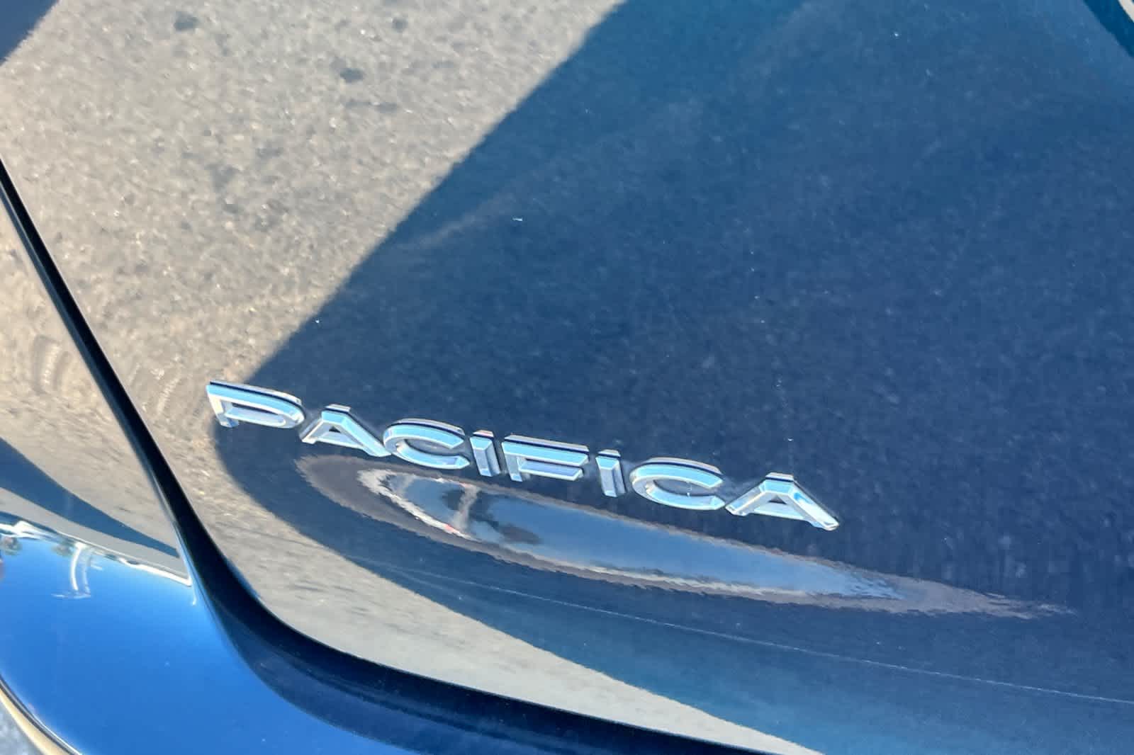 Thumbnail: 2021 Chrysler Pacifica - 21