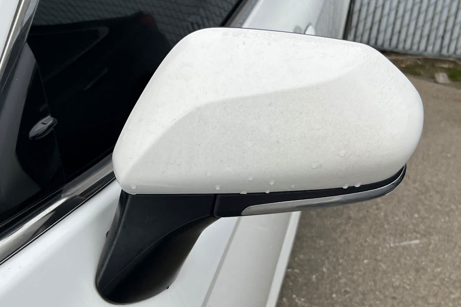 Thumbnail: 2018 Toyota Camry - 21