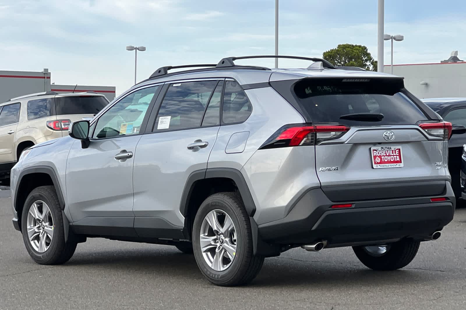 Thumbnail: 2025 Toyota RAV4 - 6