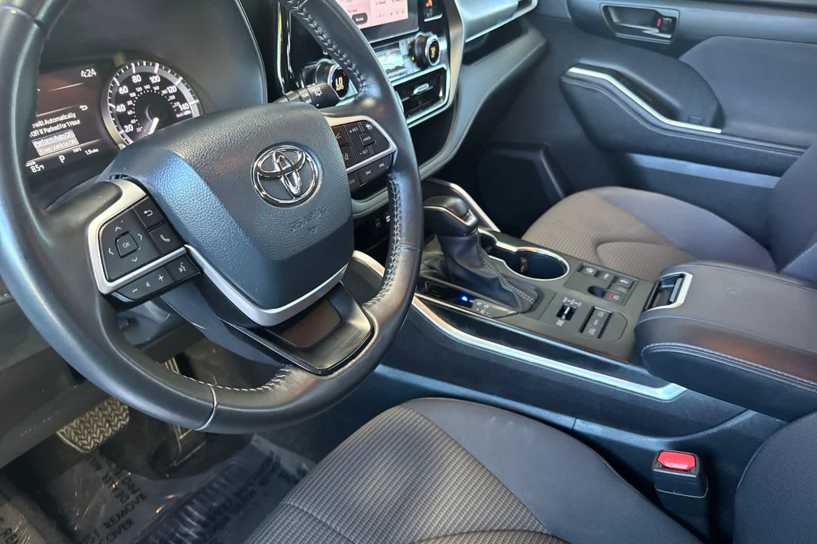 Thumbnail: 2024 Toyota Highlander - 11