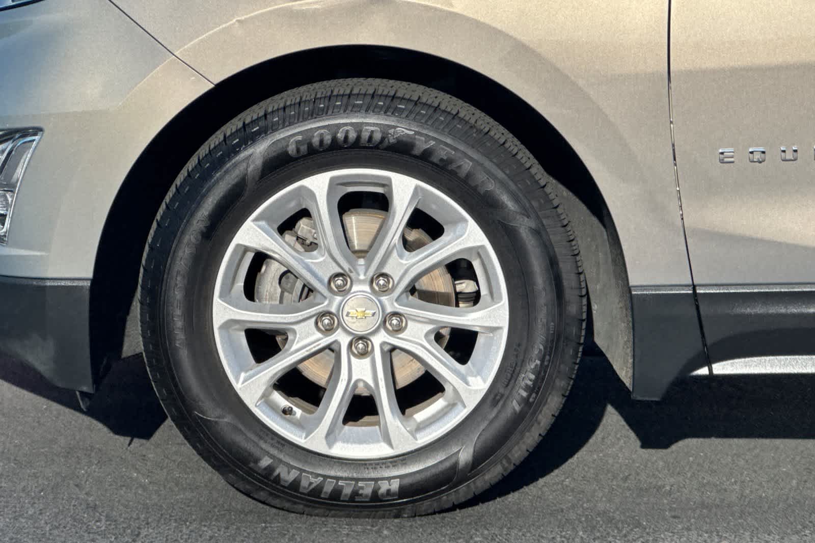 Thumbnail: 2019 Chevrolet Equinox - 31