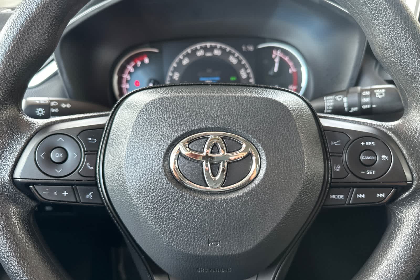 Thumbnail: 2025 Toyota RAV4 - 25