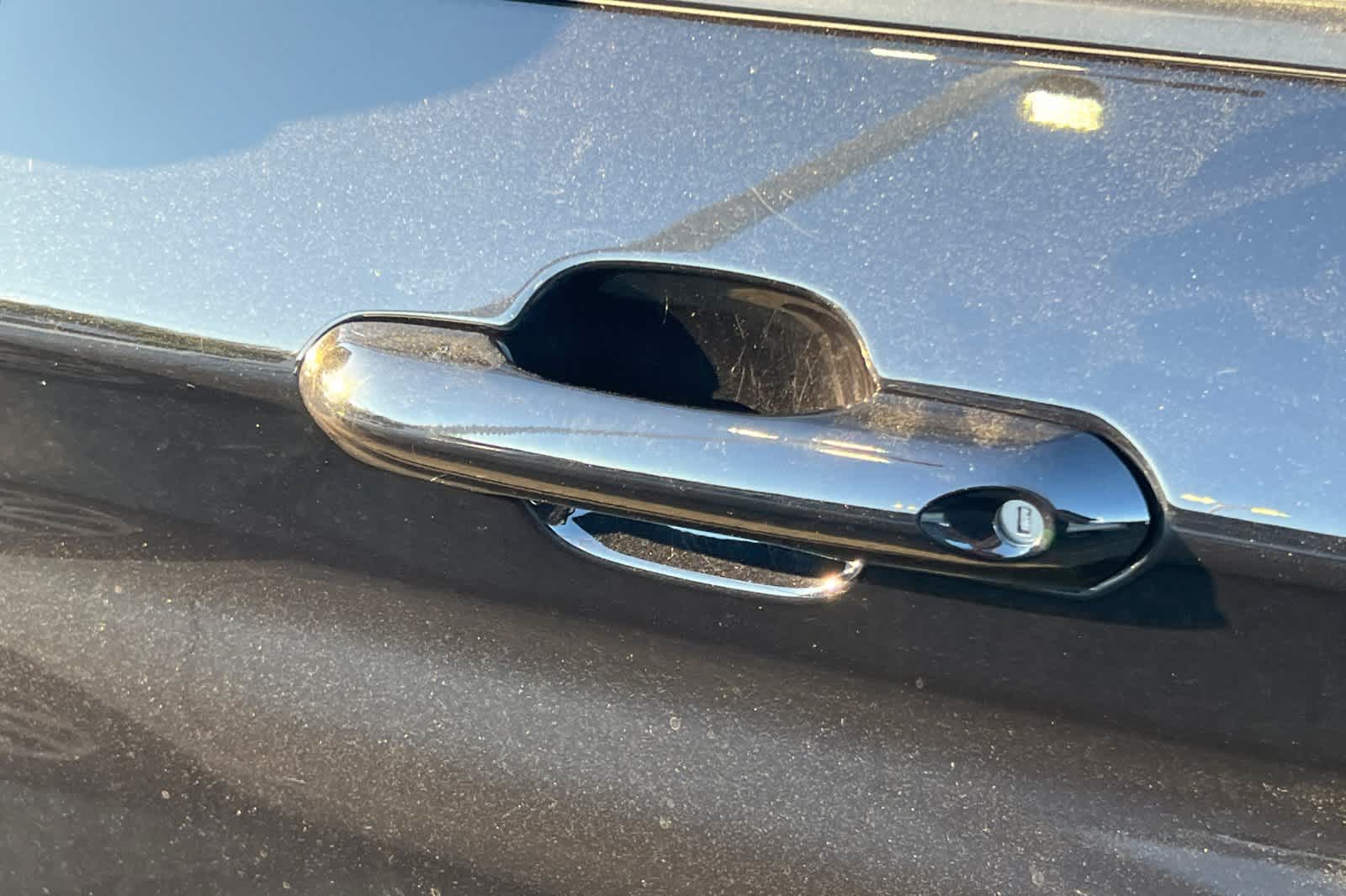 Thumbnail: 2023 Ford Explorer - 7