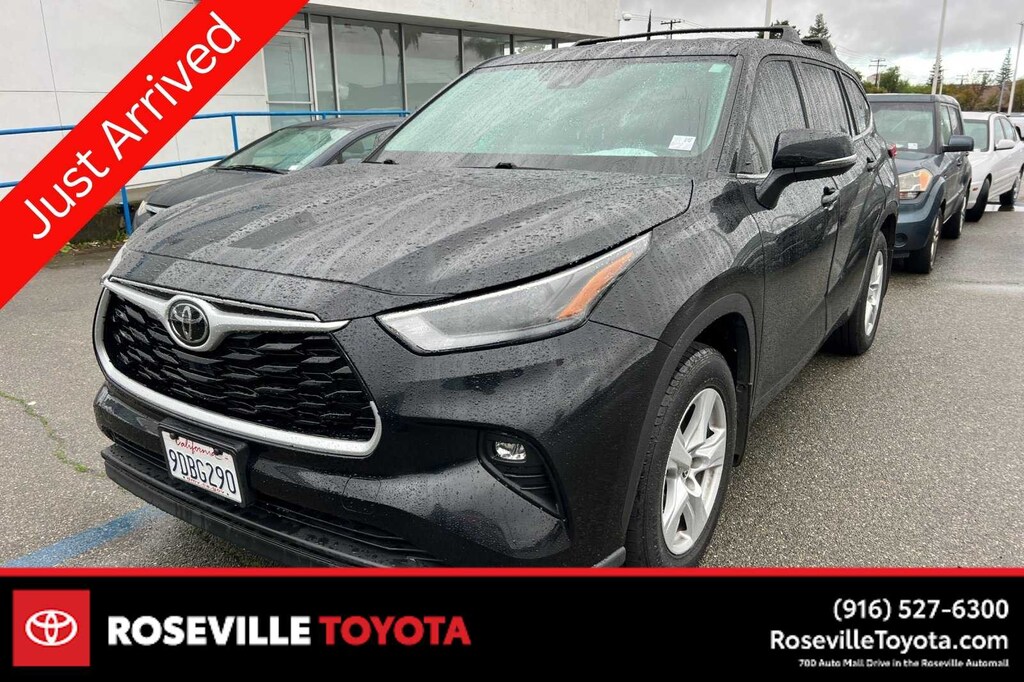 Used 2022 Toyota Highlander LE SUV
