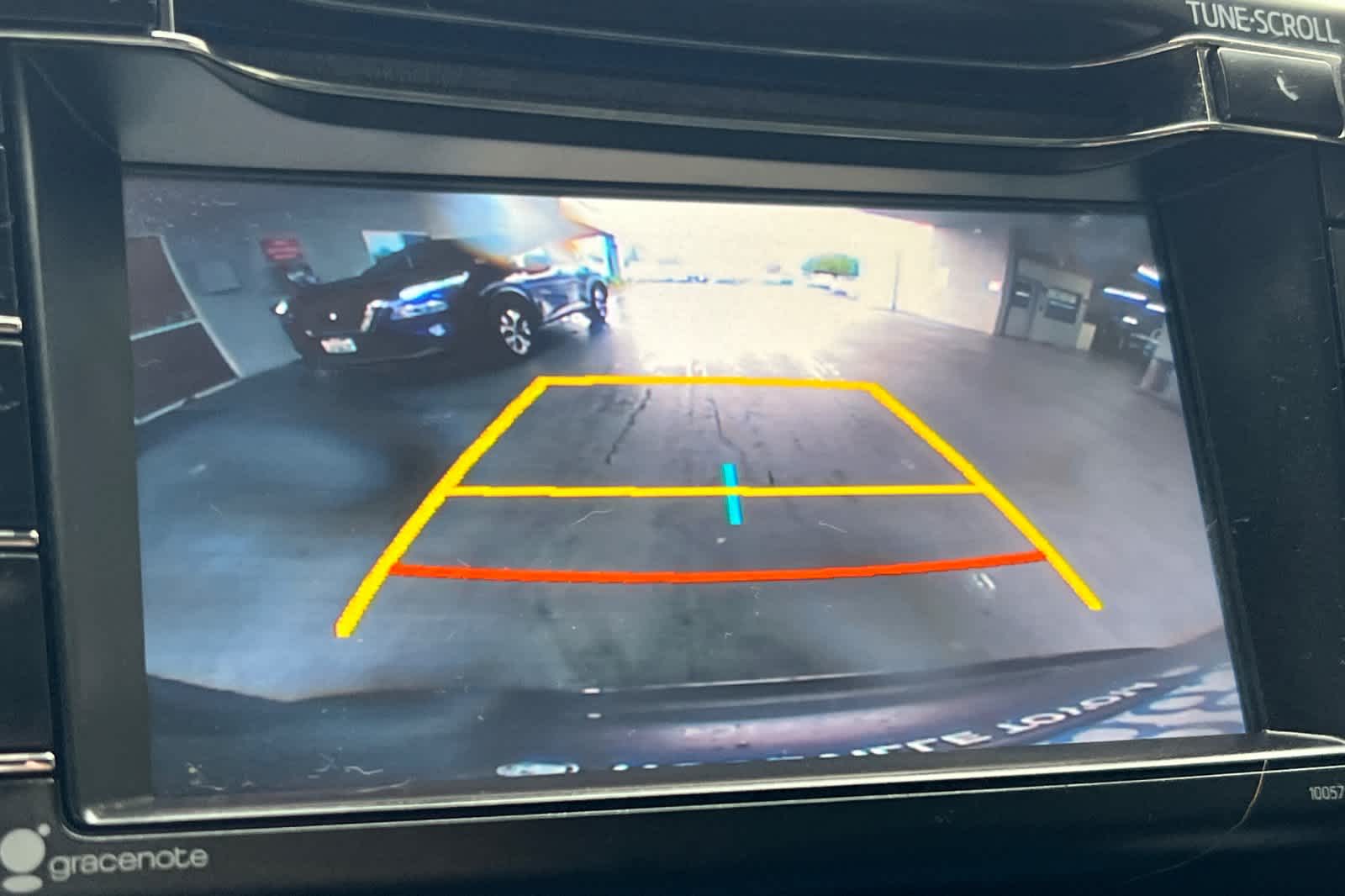 Thumbnail: 2017 Toyota RAV4 - 20