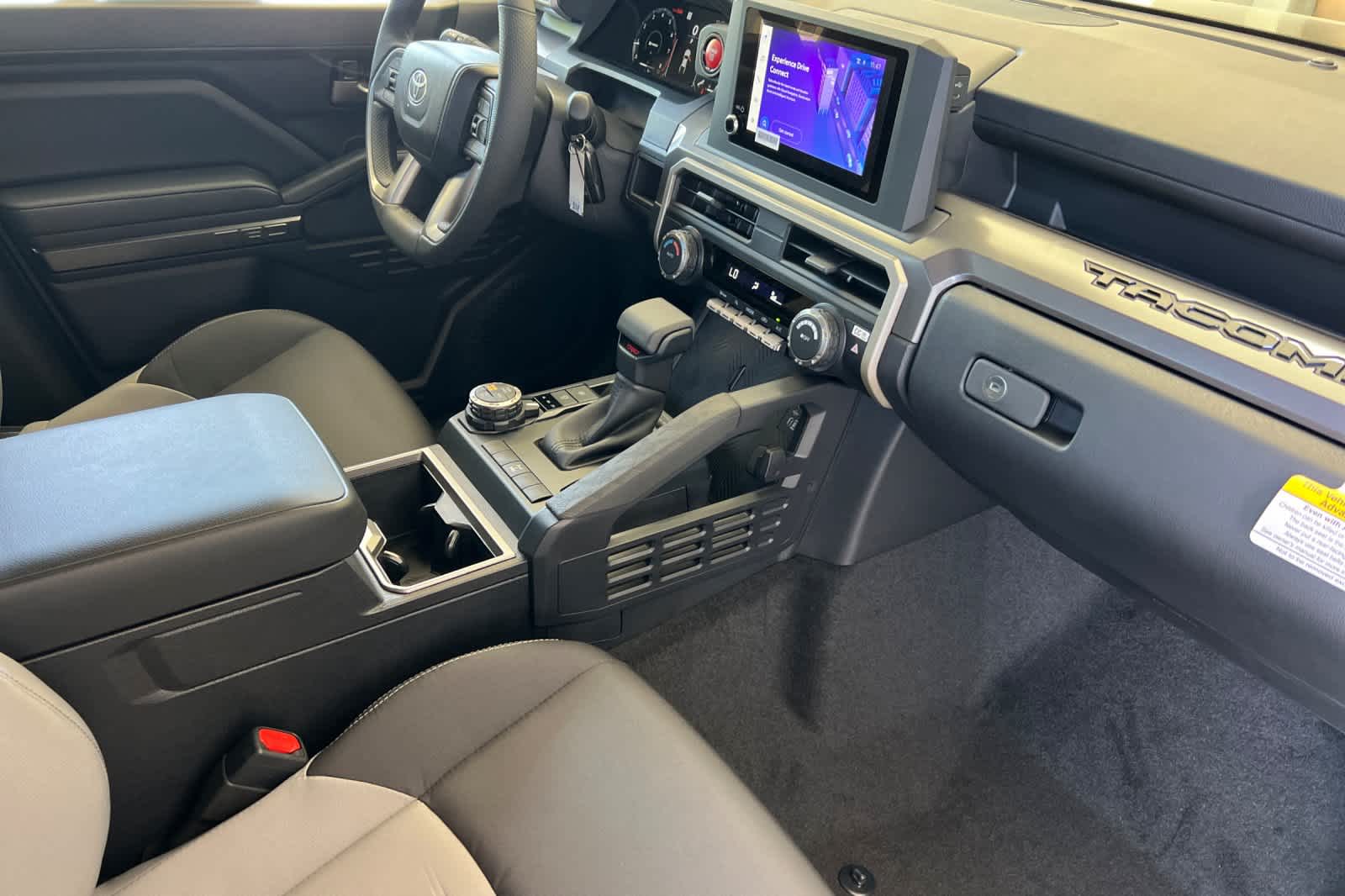 2025 Toyota Tacoma TRD Off-Road 15