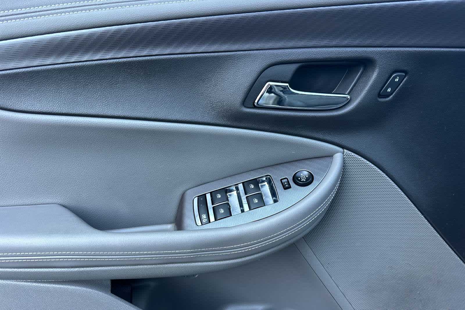 Thumbnail: 2014 Chevrolet Impala - 12
