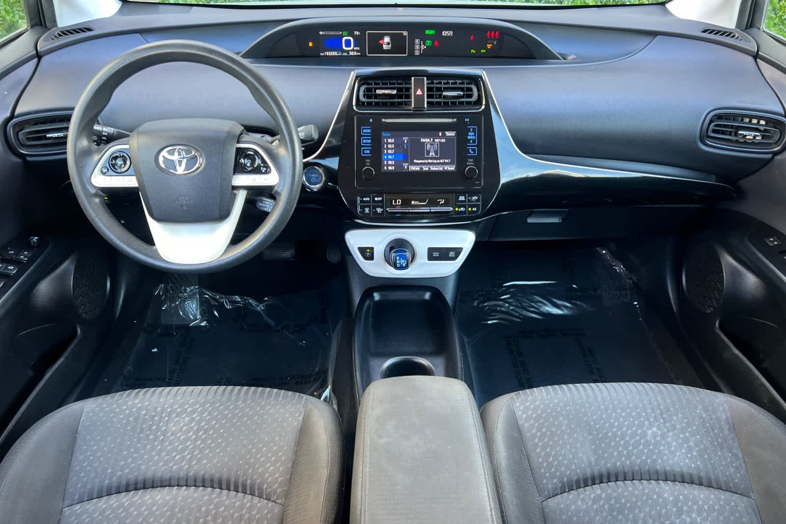 Thumbnail: 2017 Toyota Prius - 3