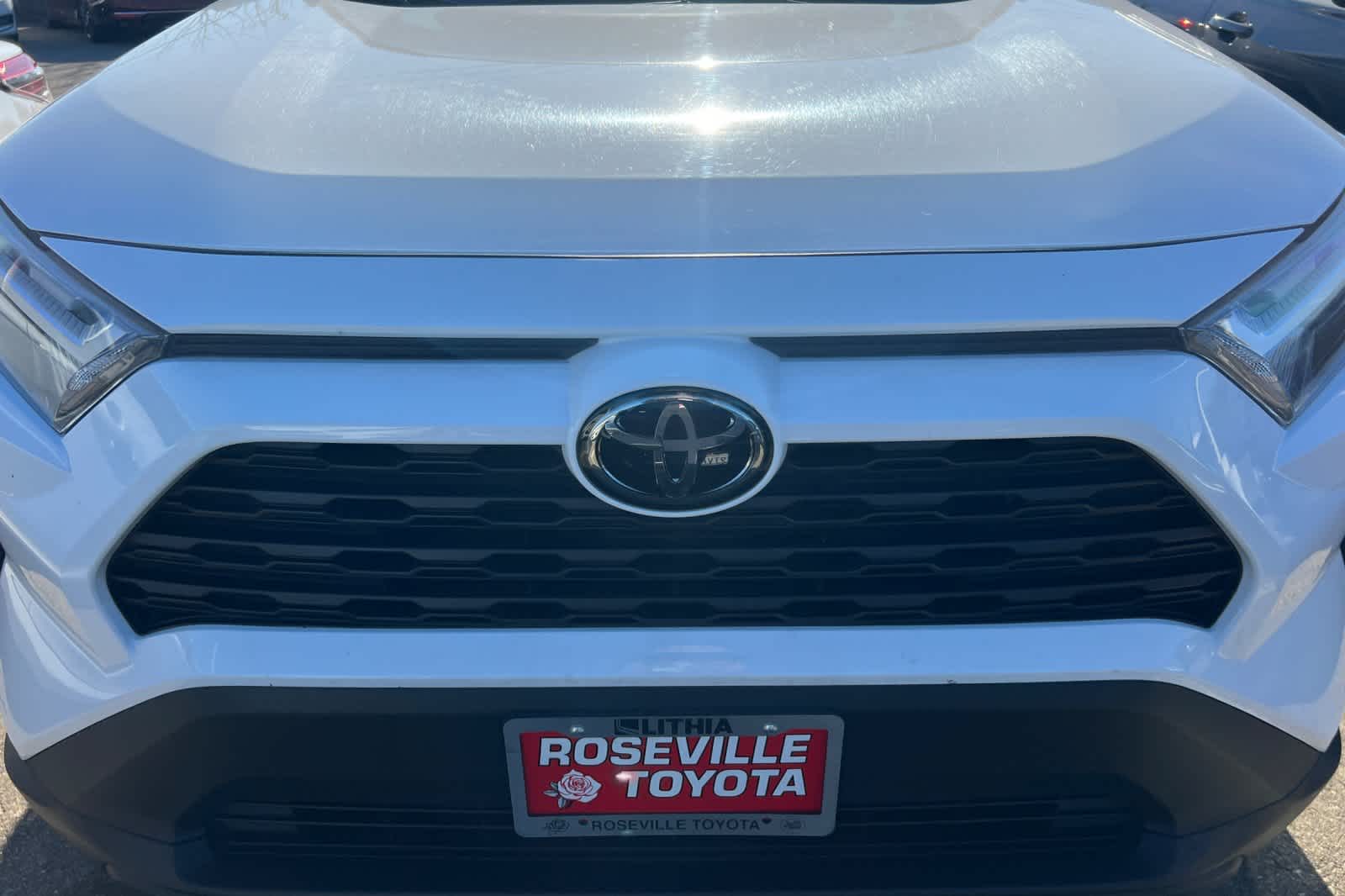 Thumbnail: 2024 Toyota RAV4 - 9